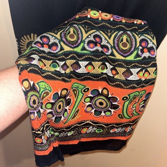 Patrons Of Peace black rayon pants with boho print size large - Picture 4 of 9